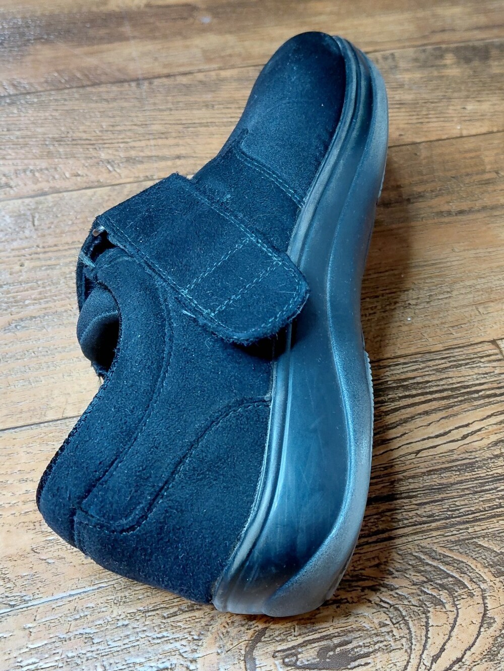 10.5 Wide (E) Orthofeet Women’s Black Hook-and-Loop Velcro Comfort Loafers - Picture 14 of 15